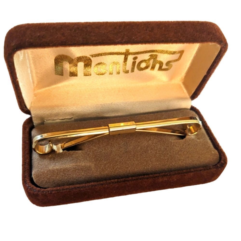 Mentions vintage men's gold tone tie clip‎ in original case